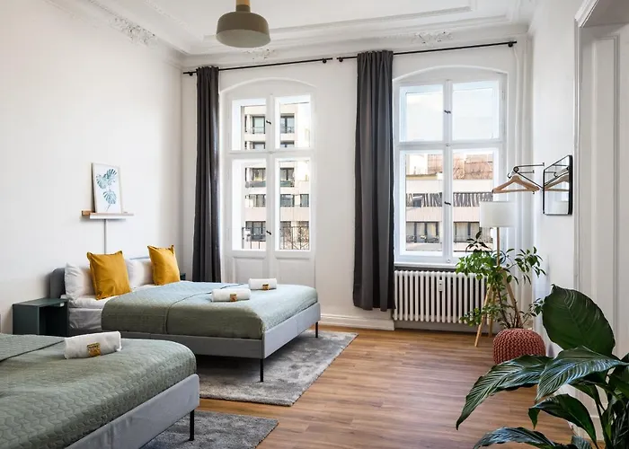 Riesiges Apartment Nahe Kudamm Sehr Schoener Altbau 123M2 Gross 12 Gaeste
