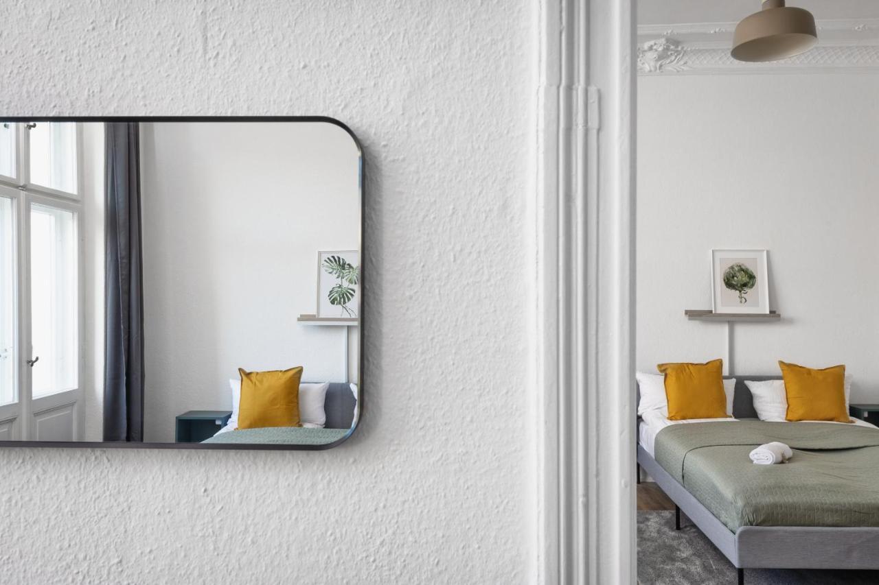 Appartamento Riesiges Nahe Kudamm Sehr Schoner Altbau 123m2 Gross 12 Gaste Berlino